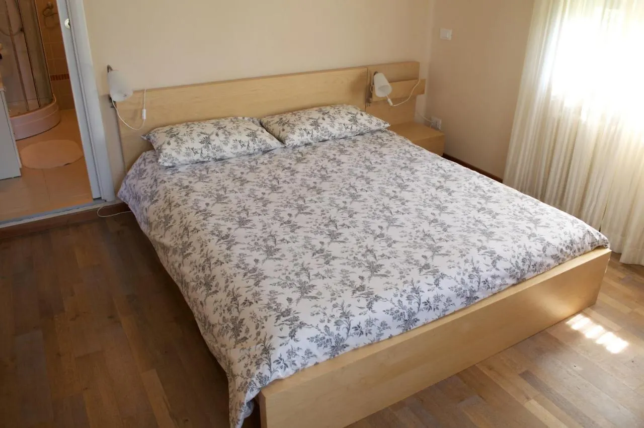 Bed & Breakfast Agrifoglio B&B Nervesa della Battaglia Italy